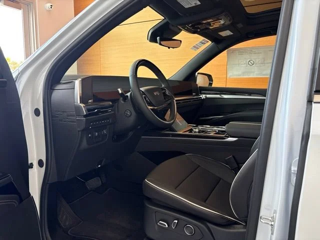 2026 Cadillac Escalade ESV Luxury - Photo 6