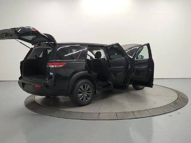 Used 2025 Black Nissan S image 13