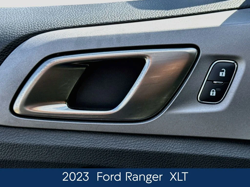 Used 2023 Blue Ford XLT image 16