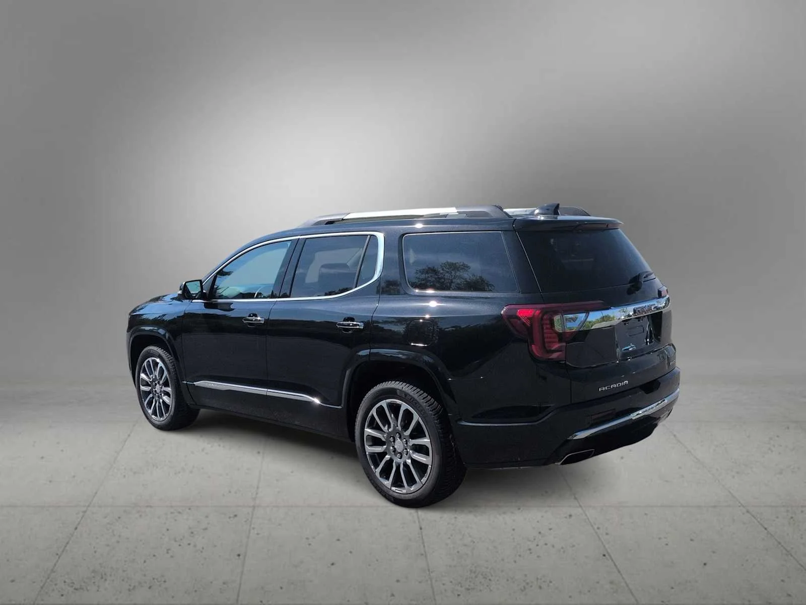 Used 2021 Ebony Twilight Metallic GMC Denali image 6