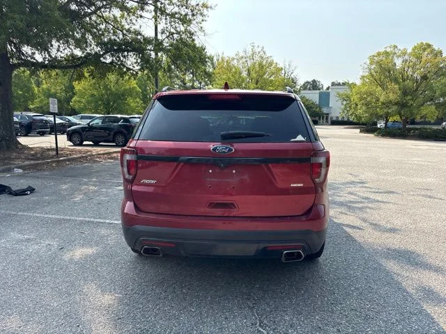 Used 2016 Red Ford Sport image 4