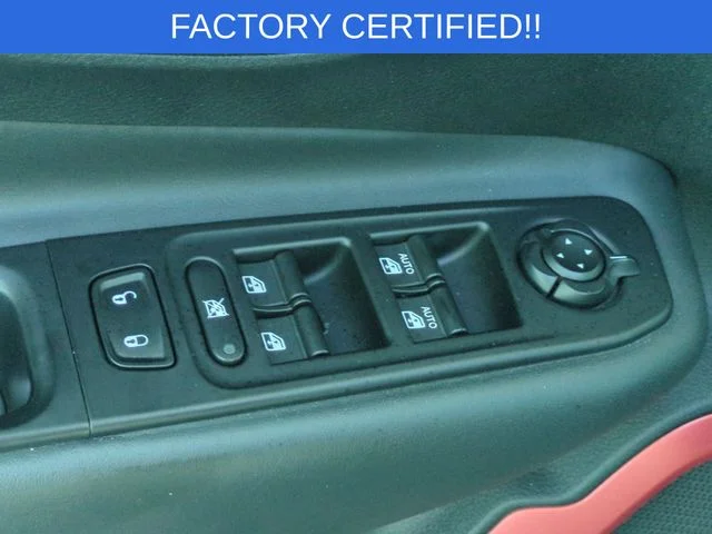 Used 2017 Blue Jeep Trailhawk image 14