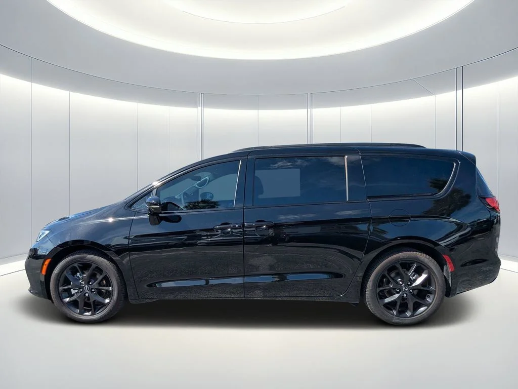 2026 Chrysler Pacifica Limited - Photo 7