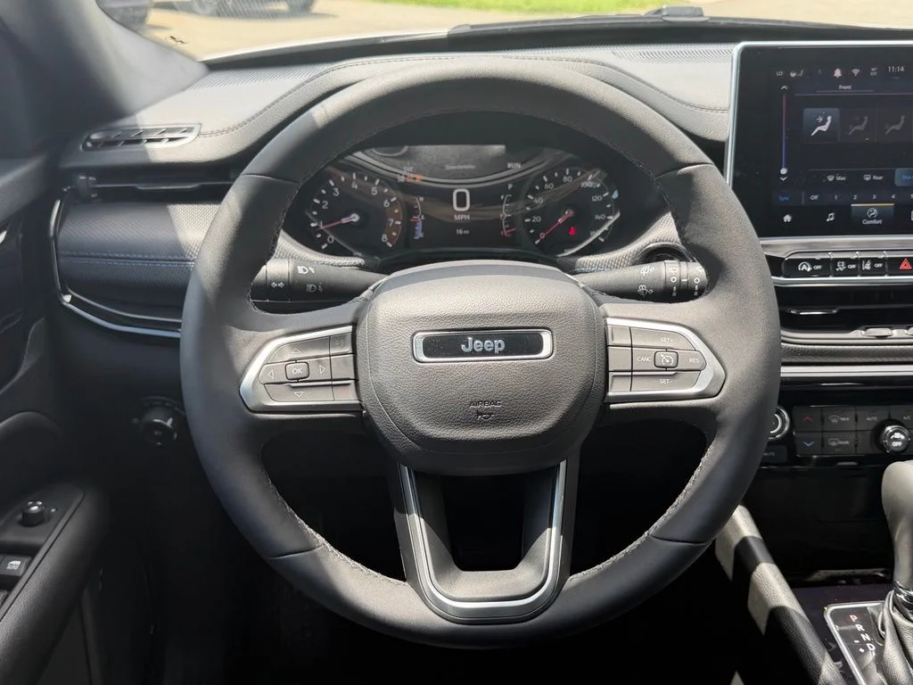 New 2026 Silver Jeep Latitude image 40