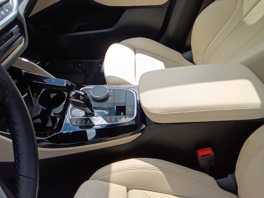 Certified Used 2024 Alpine White BMW xDrive30i image 16