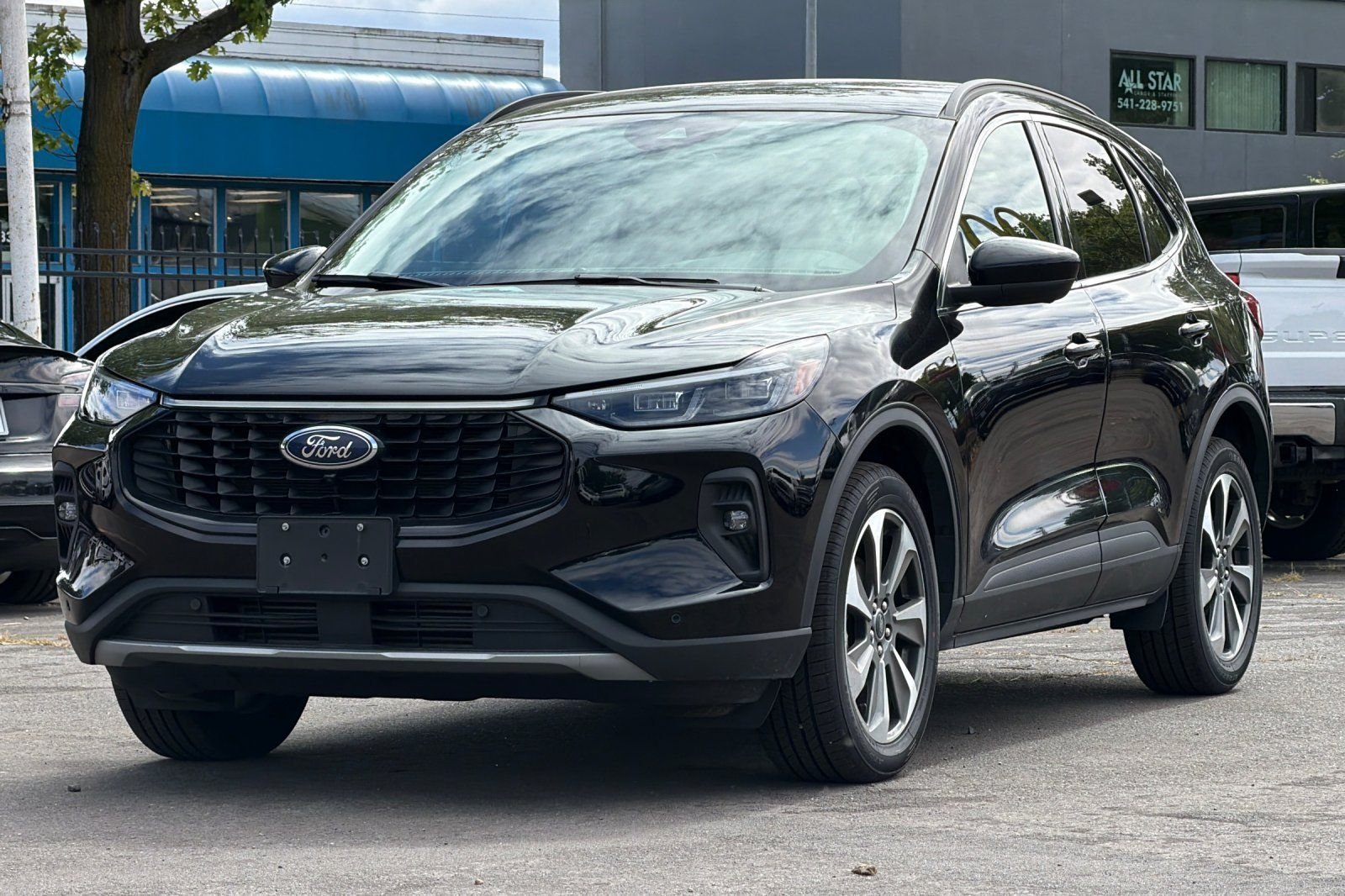Used 2024  Ford Platinum image 8