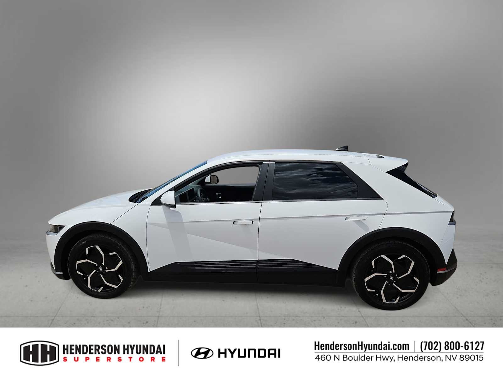 Used 2024 Atlas White Hyundai SEL image 5