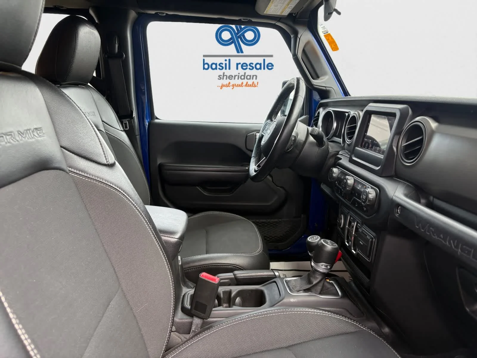 Used 2020 Ocean Blue Metallic Clearcoat Jeep Freedom image 18