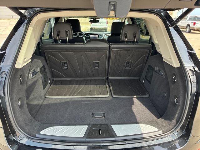 Used 2019 Black Buick Essence image 6