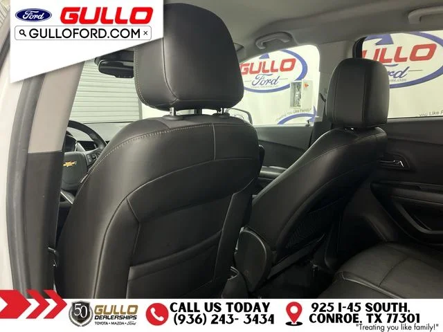 Certified Used 2017 Summit White Chevrolet LT image 16