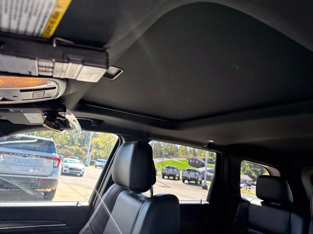 Used 2018 Silver Jeep Limited image 8