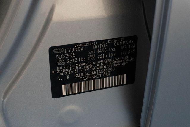 New 2026 Silver Hyundai SEL Sport image 21