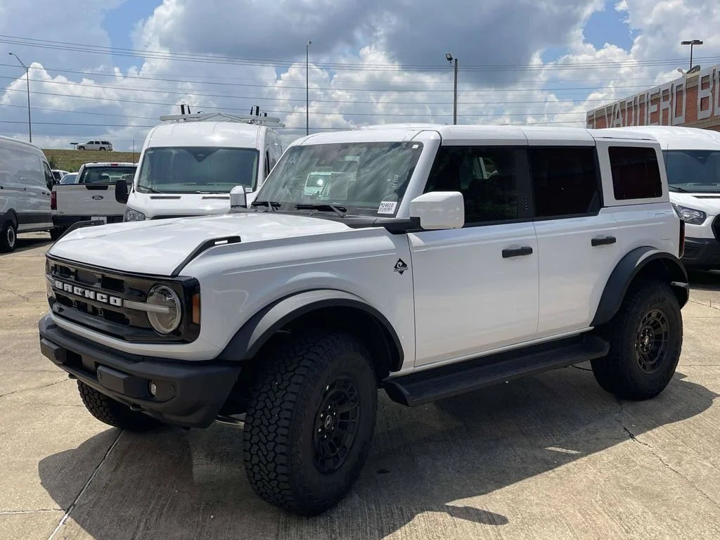 New 2026 Oxford White Ford Outer Banks image 7