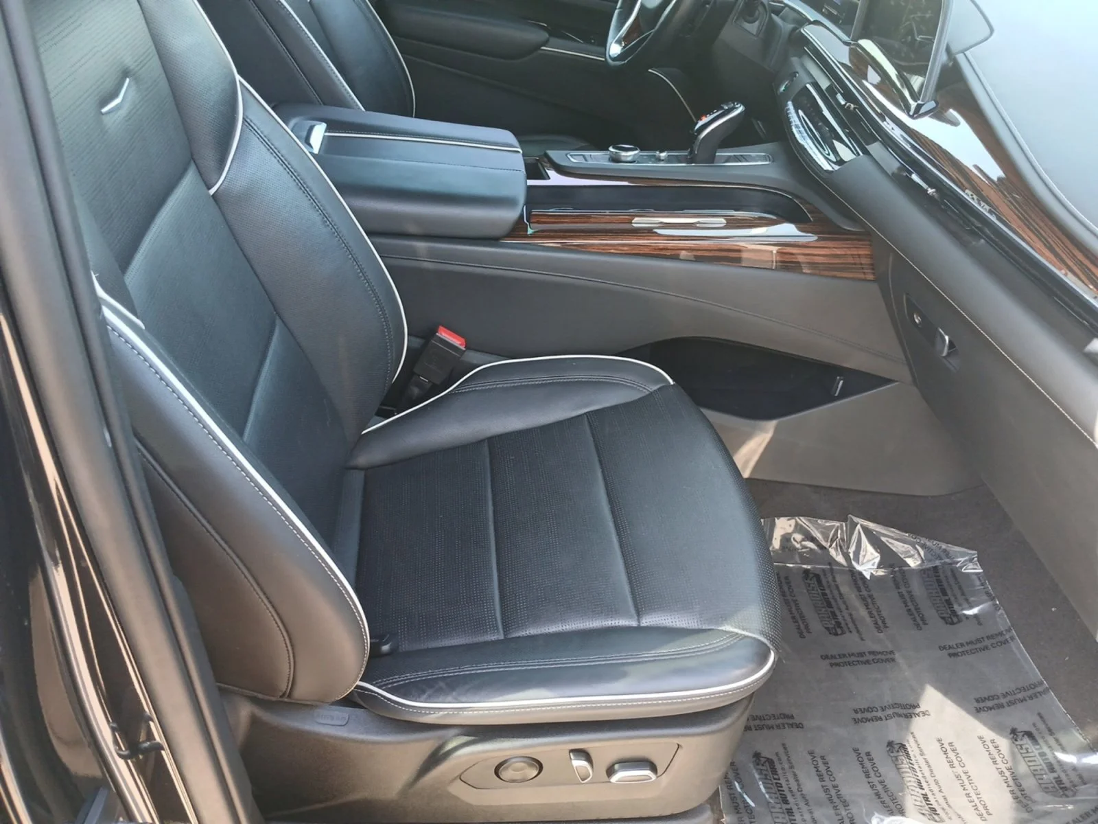 Certified Used 2022 Galactic Gray Metallic Cadillac Premium Luxury image 19
