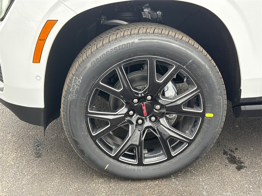 2026 GMC YUKON XL - Image 10