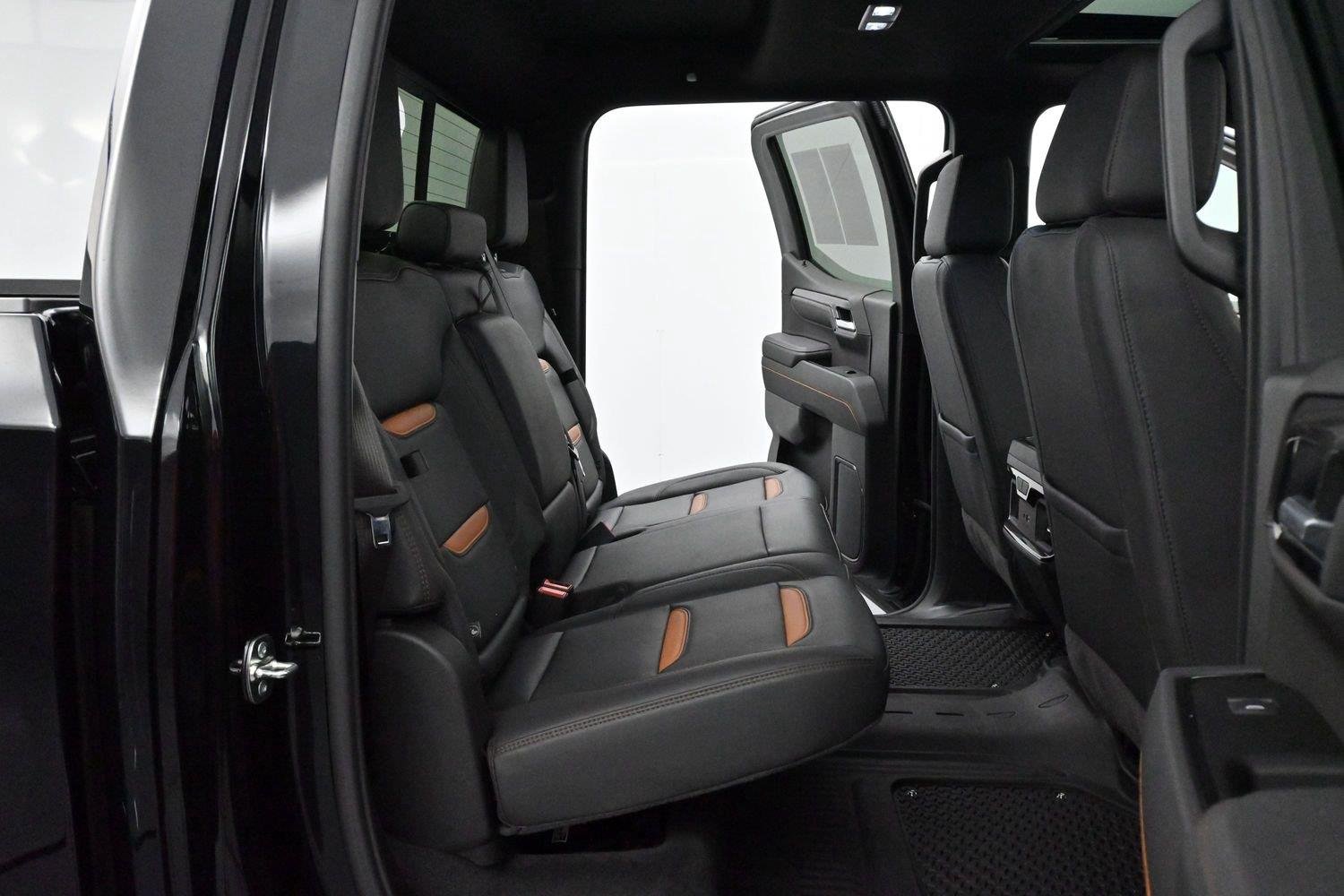 Used 2026 Onyx Black GMC AT4 image 34