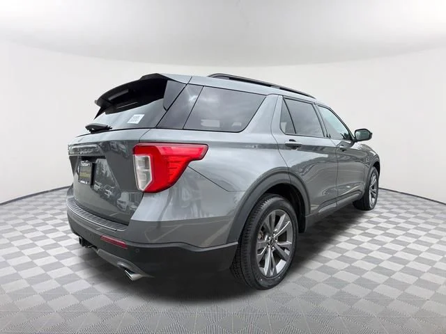 Used 2023 Gray Ford XLT image 5