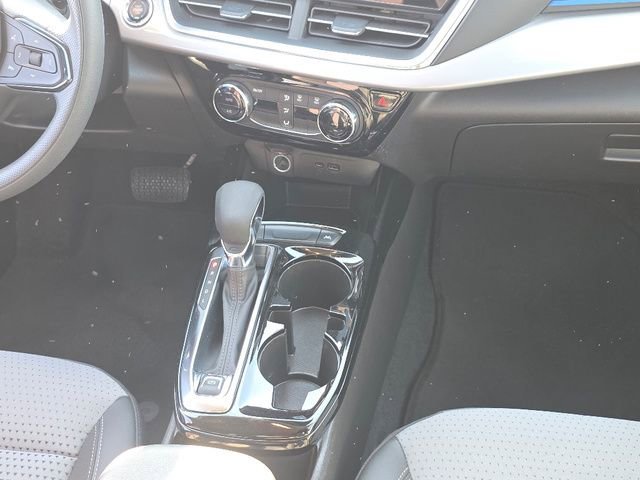 2024 Chevrolet Trax LT - Photo 25