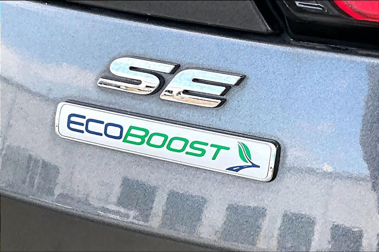 Used 2017 Magnetic Ford SE image 10