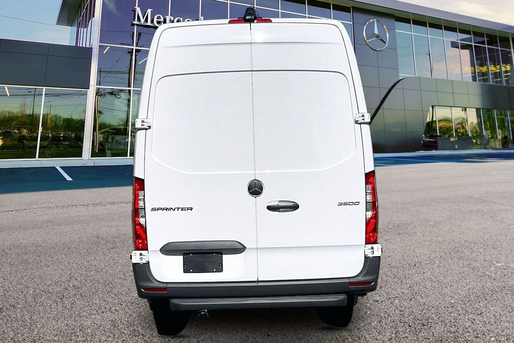 New 2026 Arctic White Mercedes-Benz Cargo 170 WB image 4
