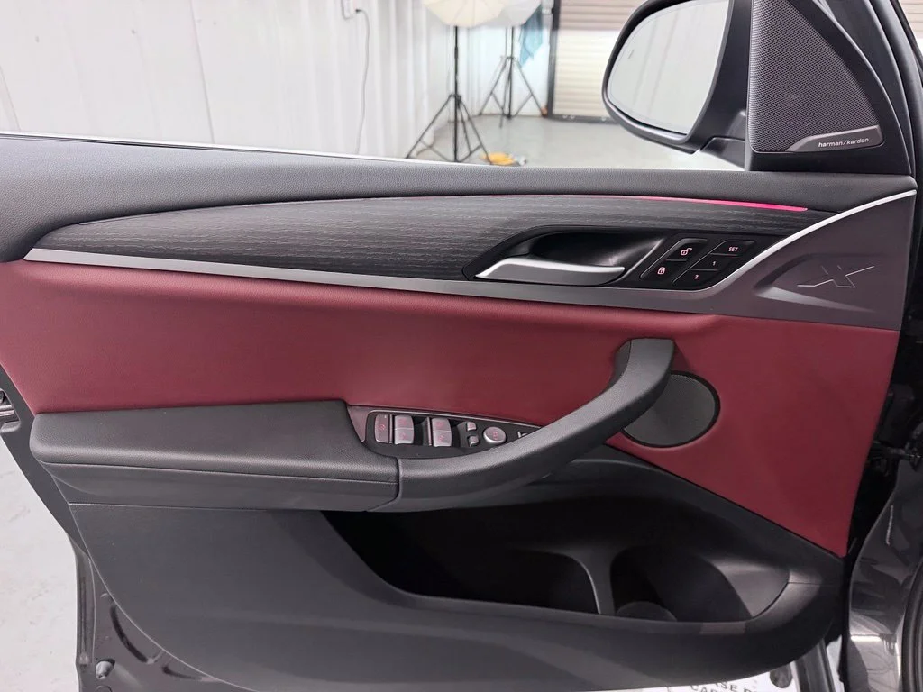 Used 2023 Dark Graphite BMW sDrive30i image 12