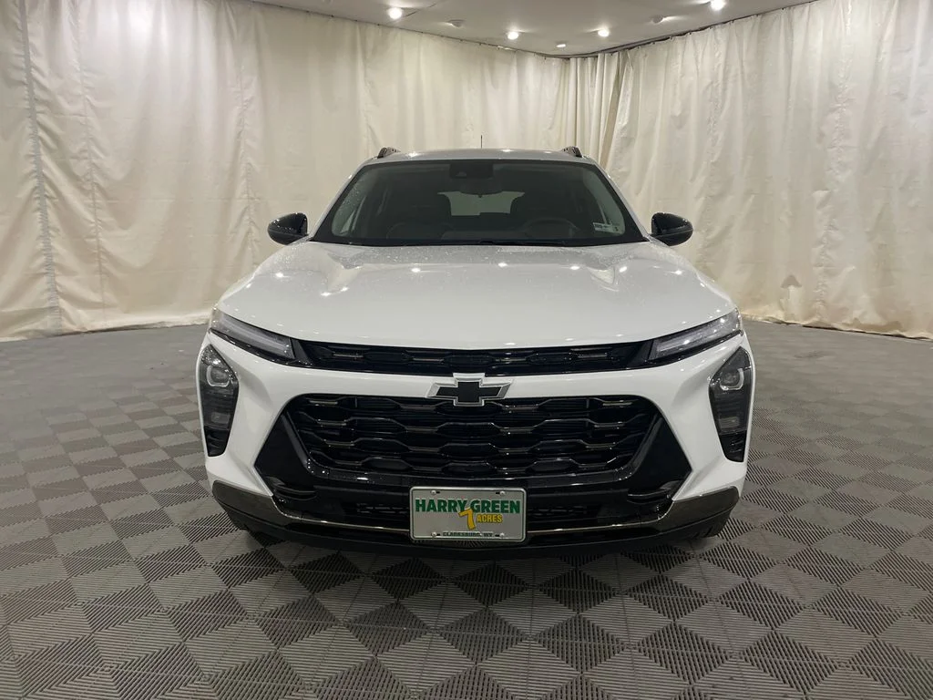 New 2026 Summit White Chevrolet ACTIV image 2