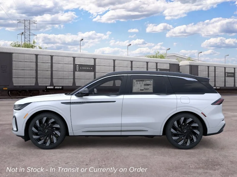 New 2026 White Platinum Metallic Tri-Coat Lincoln Black Label image 3