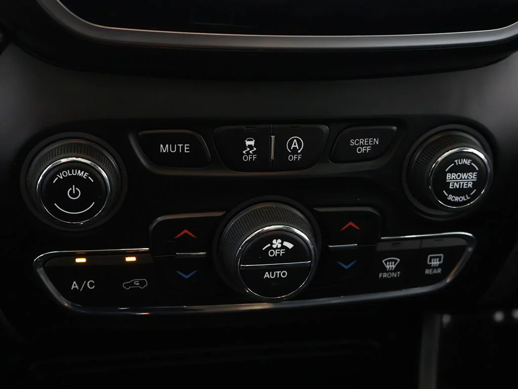 Used 2019 White Jeep Limited image 54