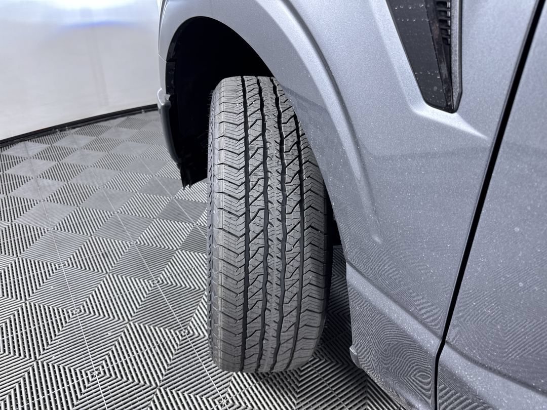 New 2026 Carbonized Gray Metallic Ford Platinum image 29