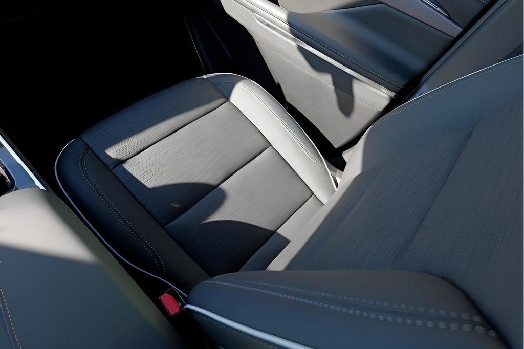 2026 Buick Enclave Sport Touring - Photo 20