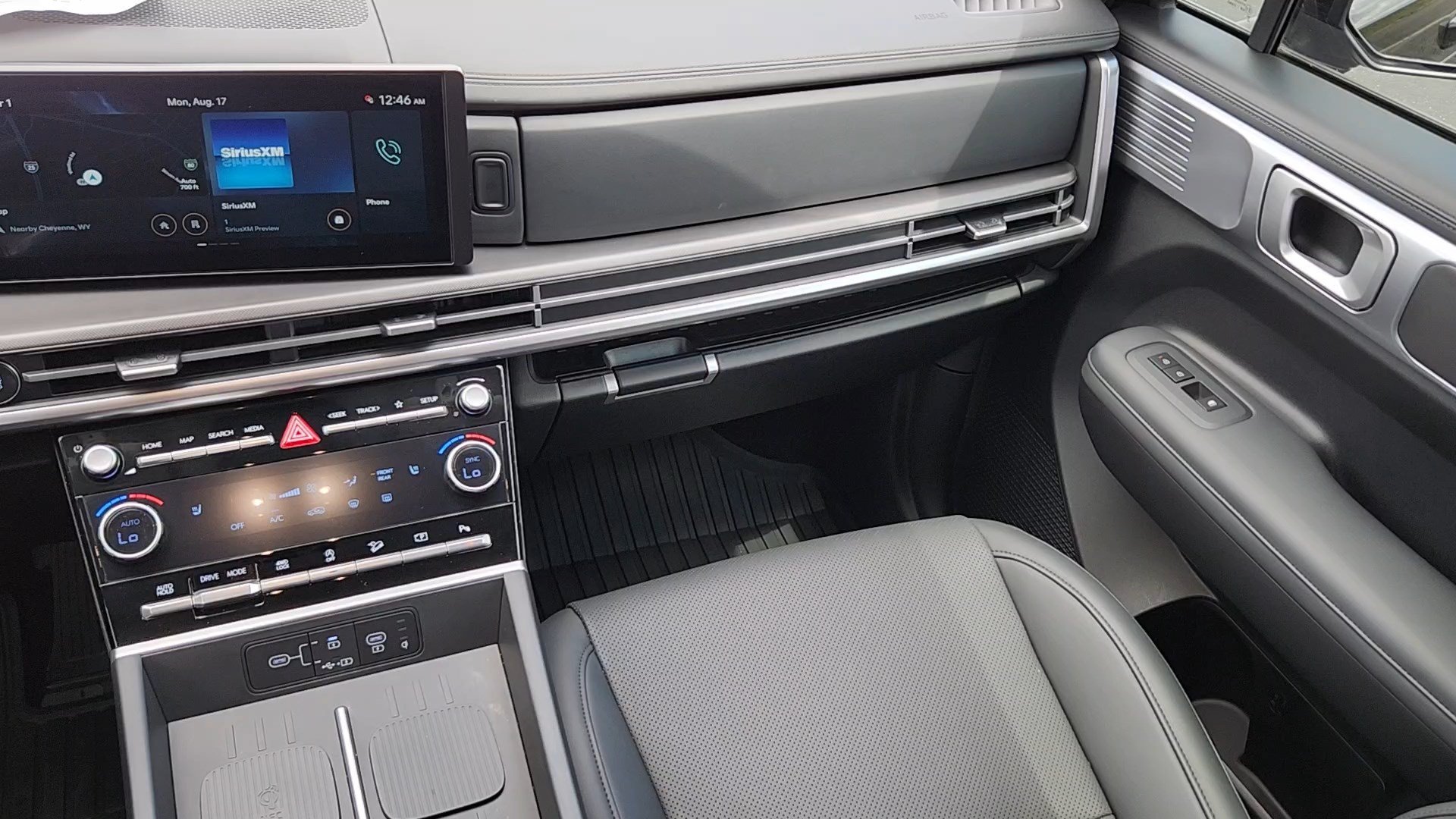 2025 Hyundai Santa Fe XRT - Photo 6