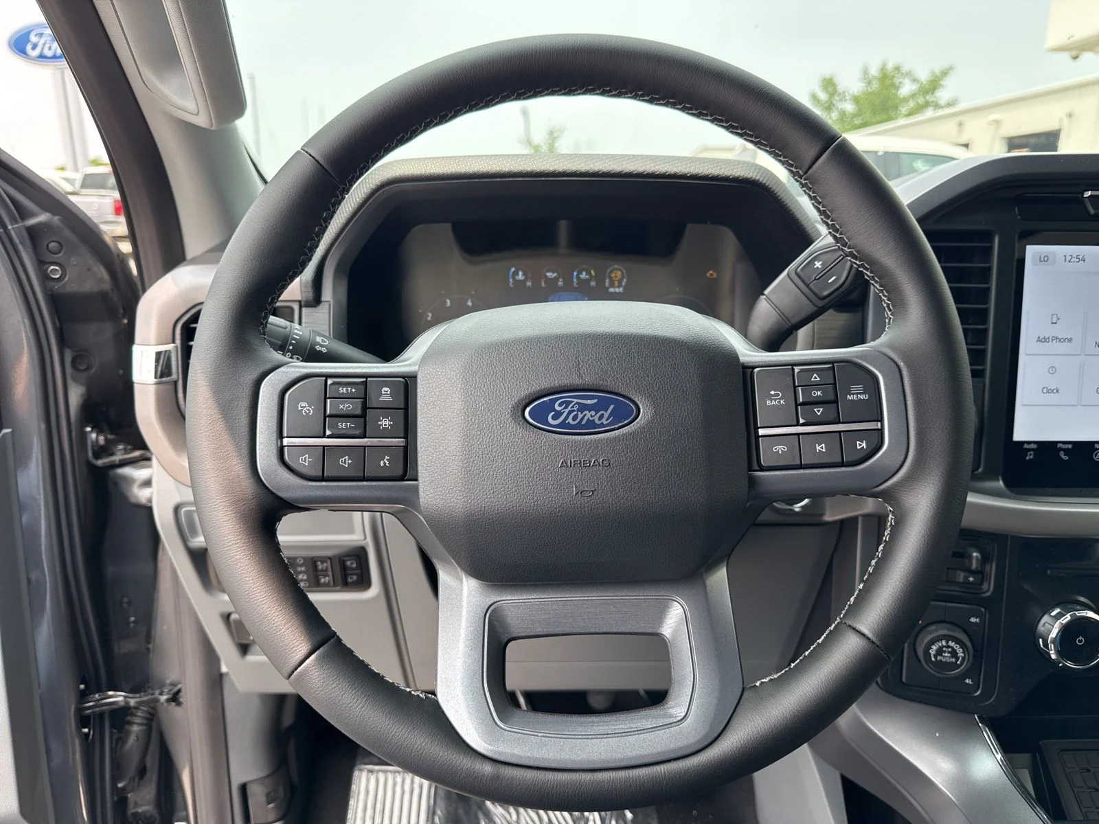 2025 Ford F-150 XLT - Photo 13