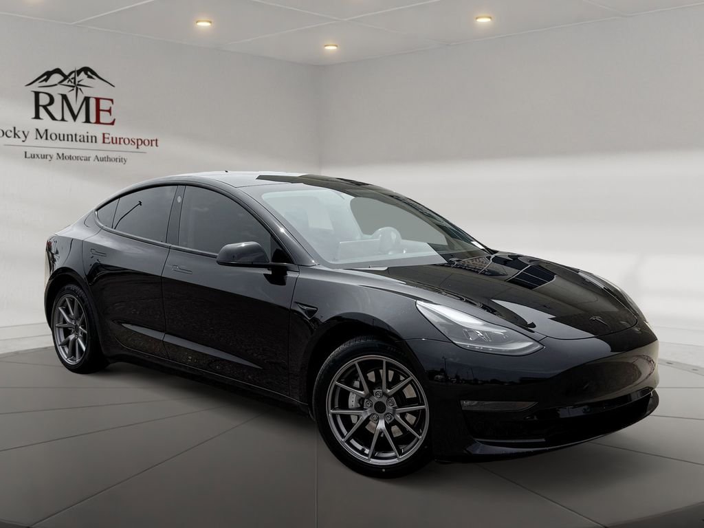 2021 Tesla Model 3 Long Range Dual Motor All-Wheel Drive's photo
