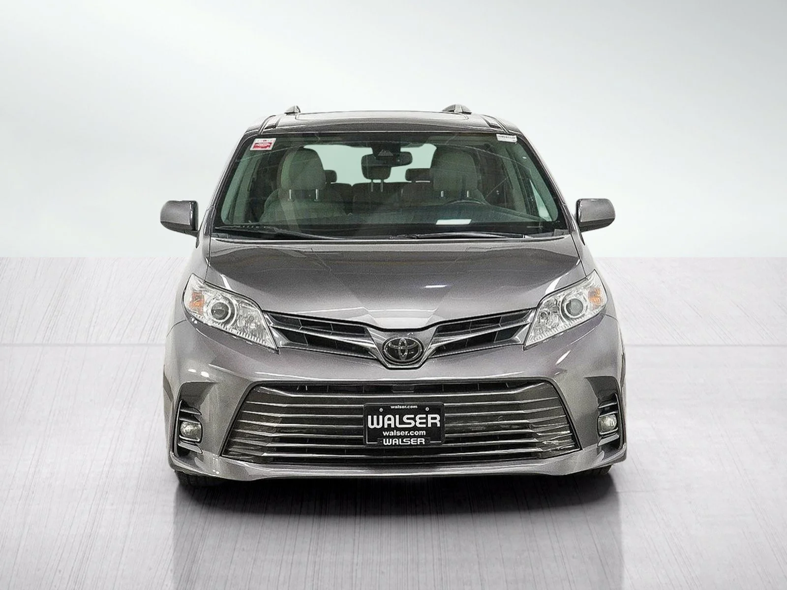 Used 2019 Gray Toyota XLE image 8