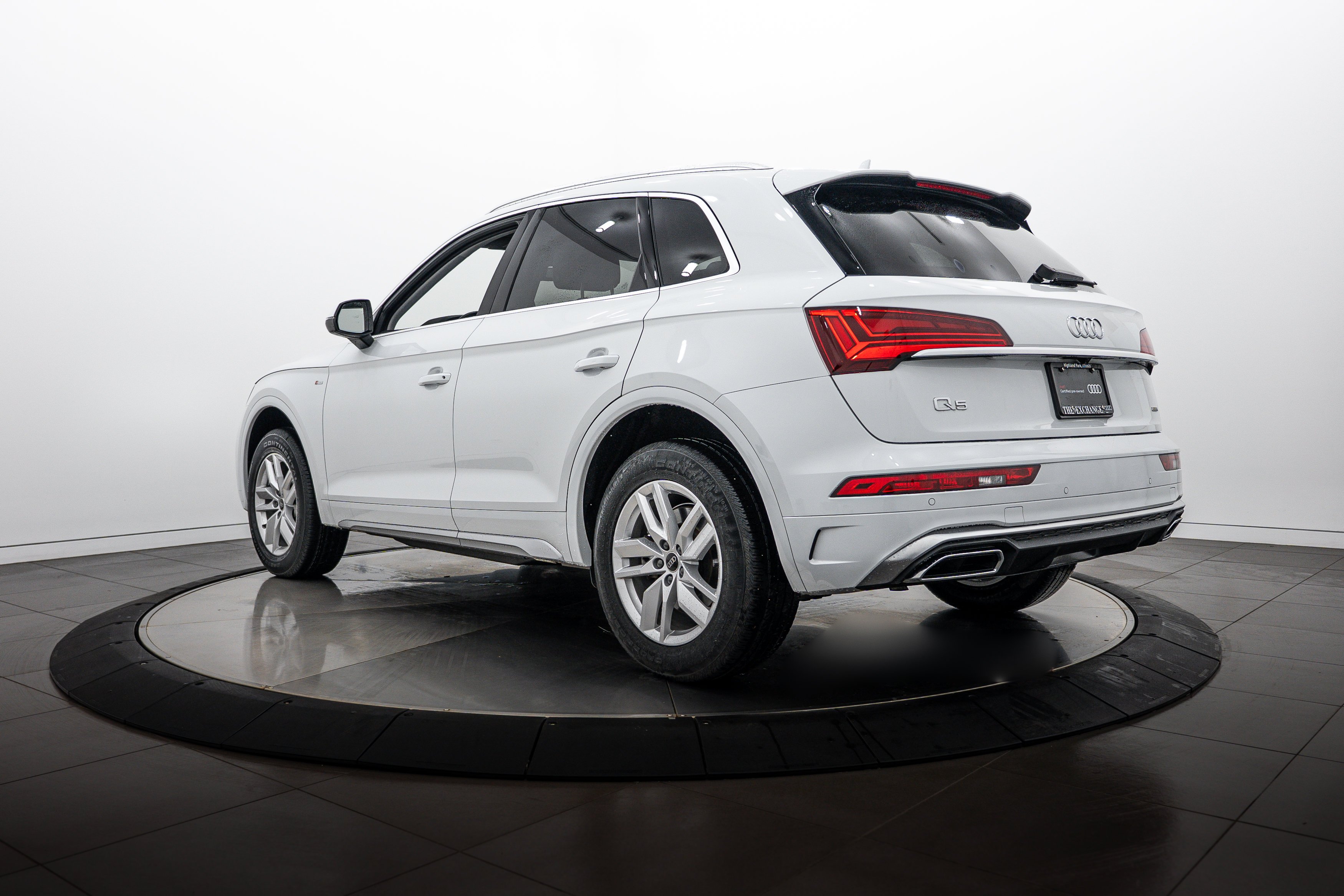 Certified Used 2023 Glacier White Metallic Audi S line Premium image 5