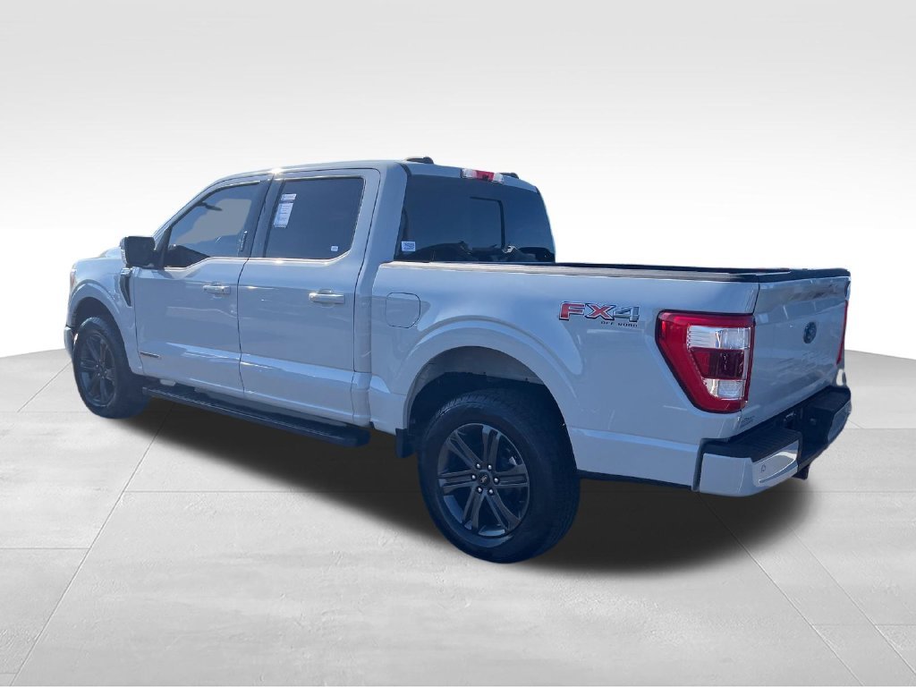 Used 2023 White Ford Lariat image 3