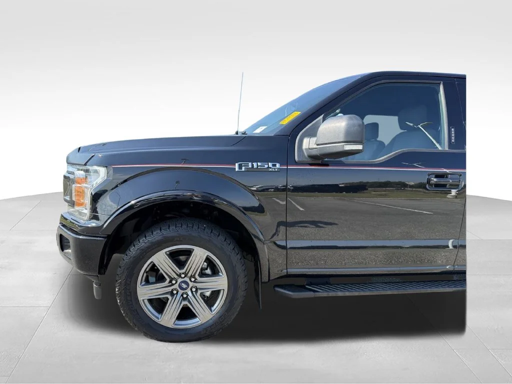 Used 2020 Black Ford XLT image 22