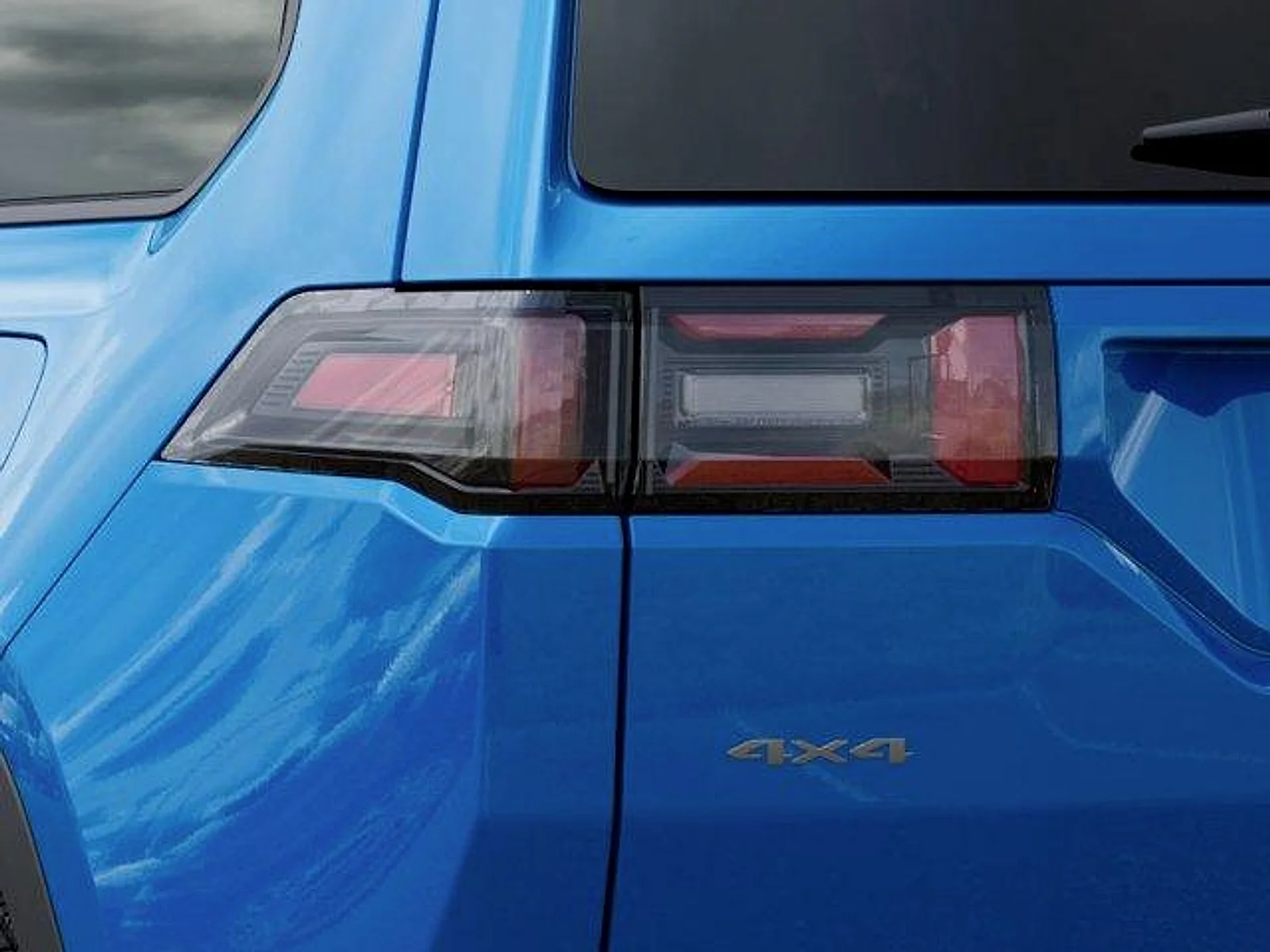 New 2026 Hydro Blue Pearlcoat Jeep Laredo image 9