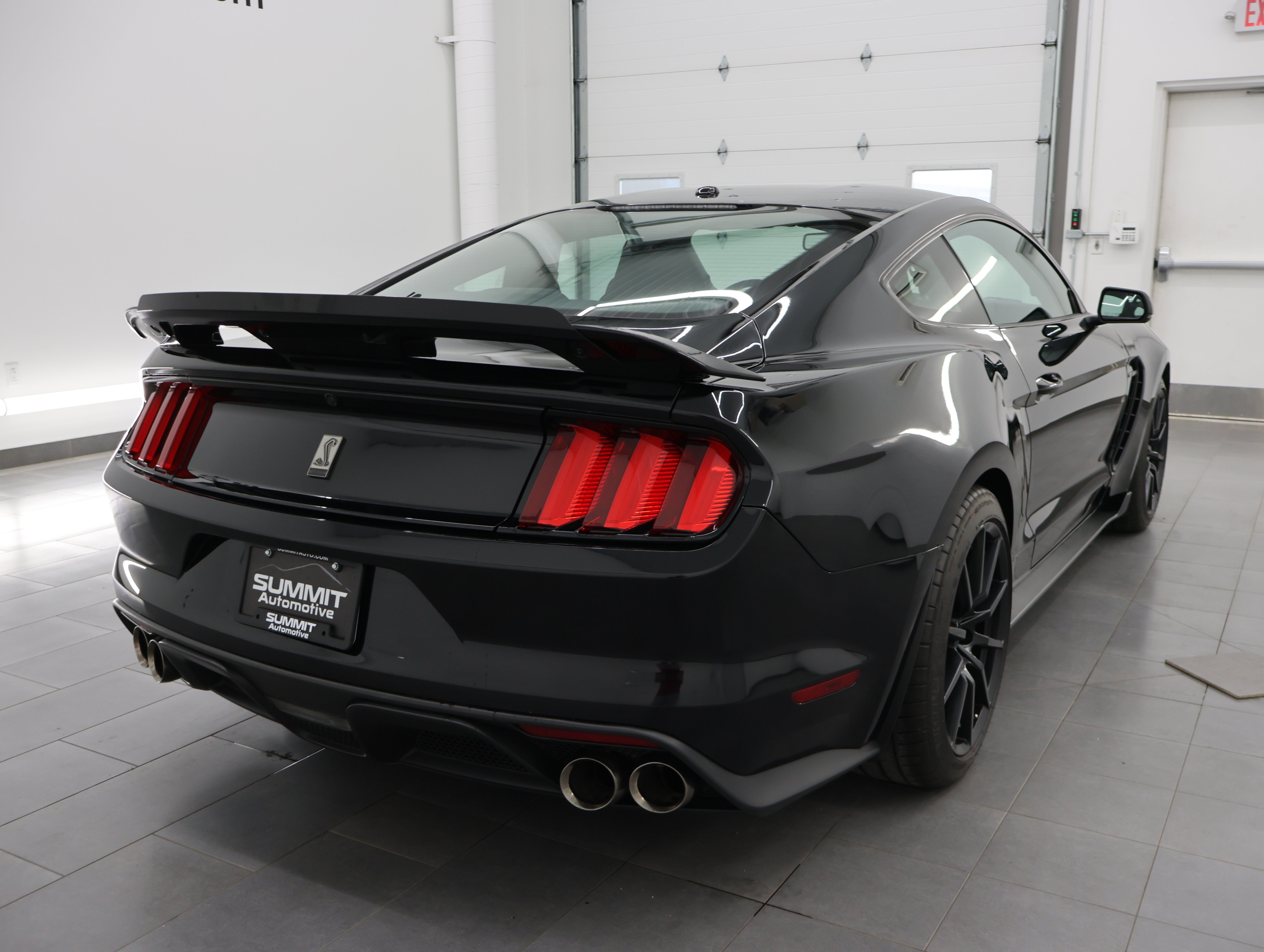 Used 2018 Shadow Black Ford GT350: GT350-ELECTRONICS-6 SPEED MANUAL-NAV-RECAOR SEATS-NEW TIRES image 5