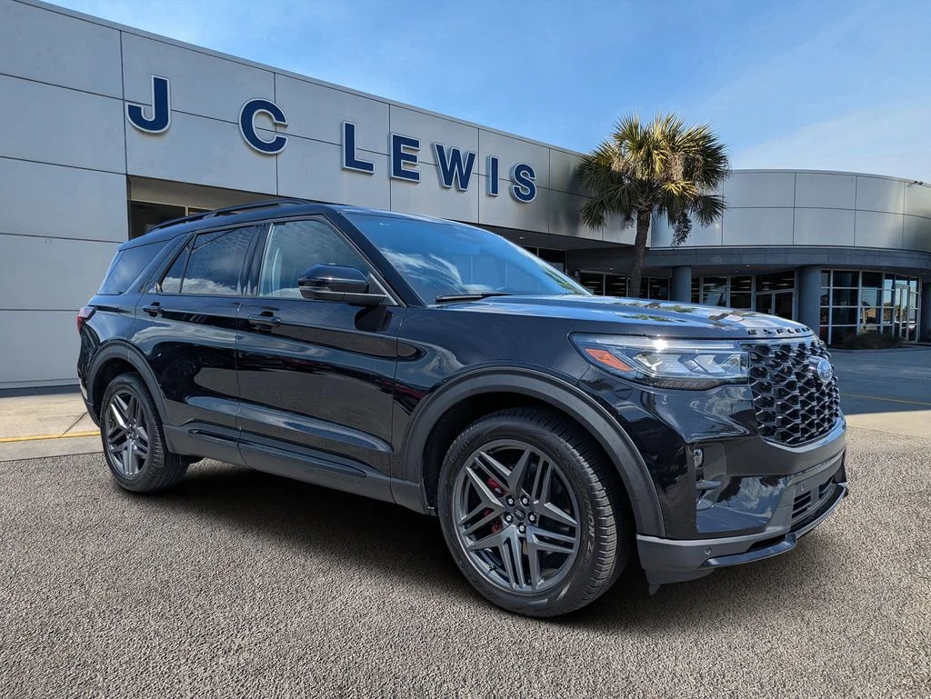 New 2026 Agate Black Metallic Ford ST image 1