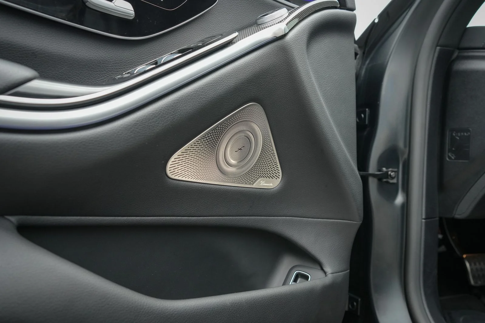 Used 2023 Black Mercedes-Benz S 580e image 29