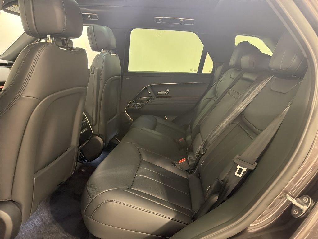 New 2026 Charente Grey Land Rover Dynamic SE image 22
