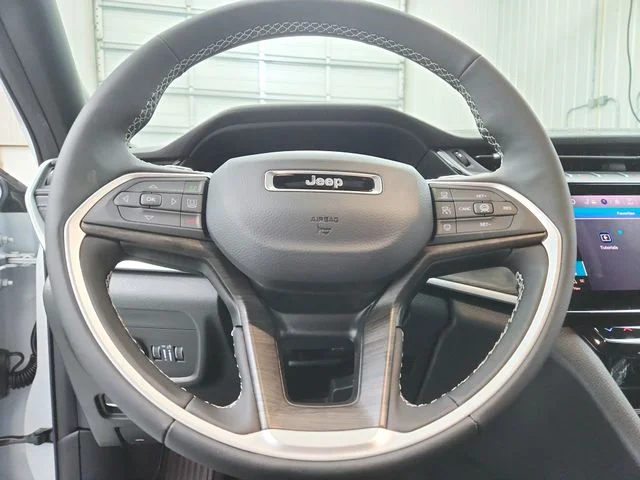New 2026 White Jeep Altitude image 24