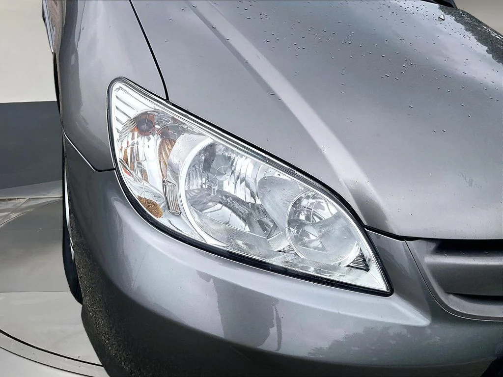 Used 2004 Gray Honda Hybrid image 31