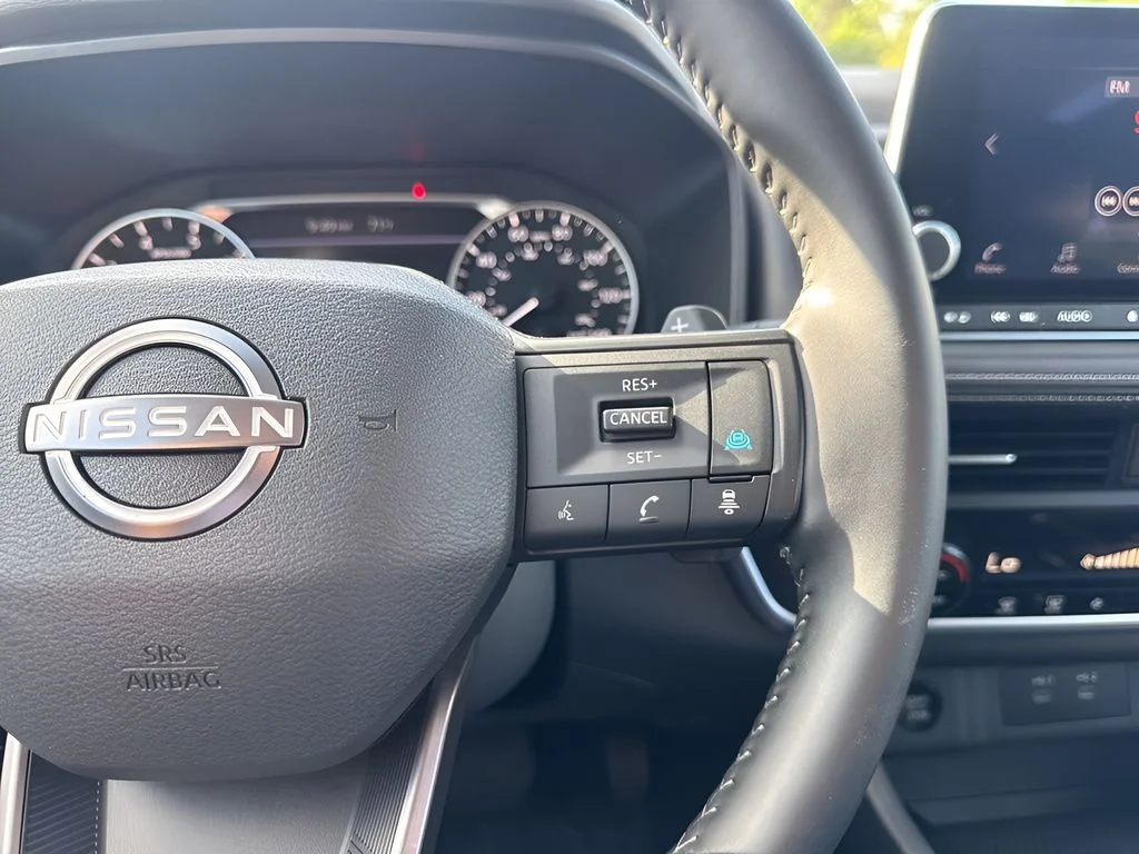 Used 2025 Silver Nissan SV image 15