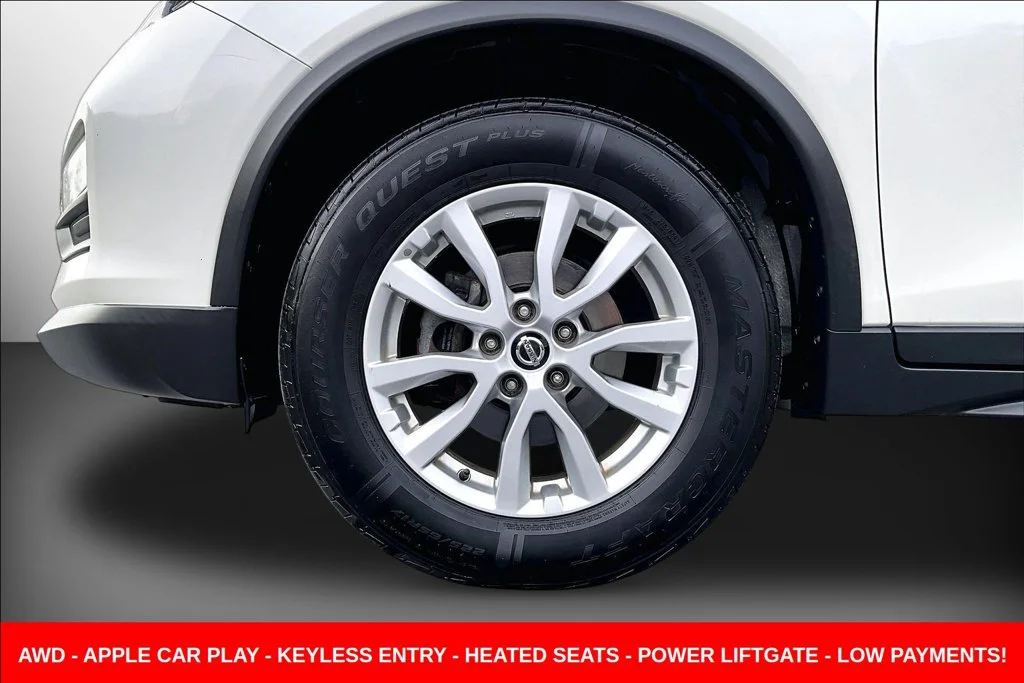 Used 2019 White Nissan SV image 40