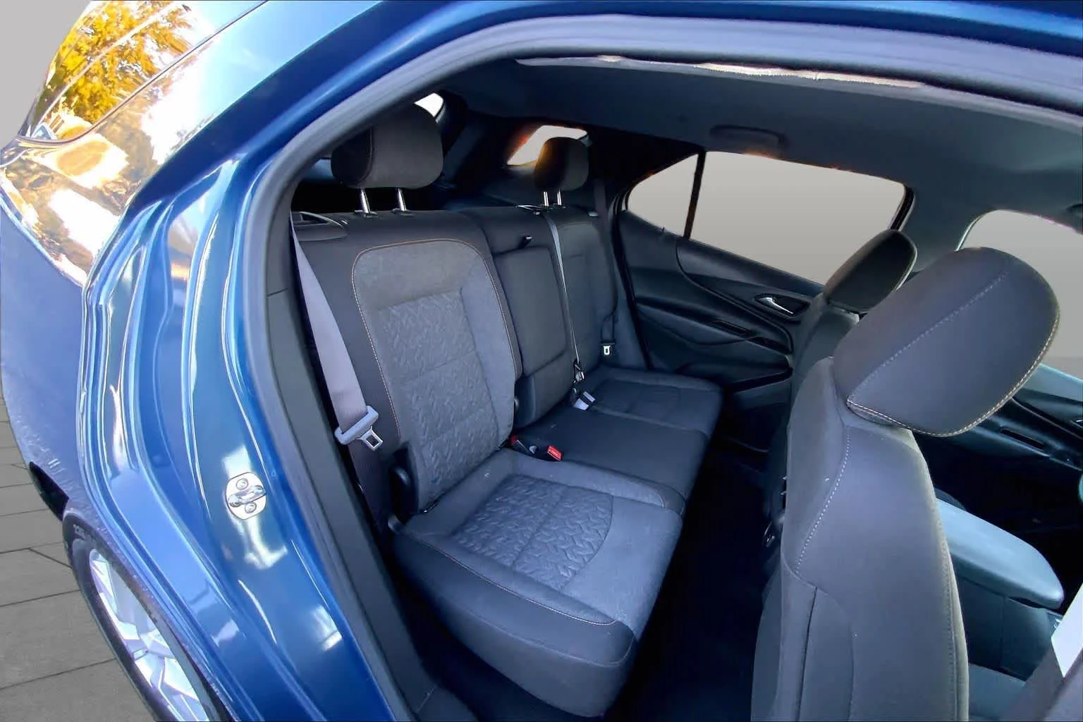 Used 2024 Lakeshore Blue Metallic Chevrolet LT image 17