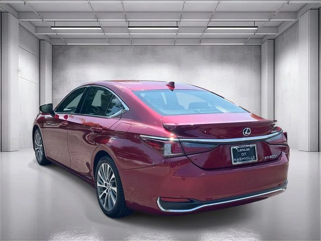 Certified Used 2020 MATADOR RED MICA Lexus 300h image 5