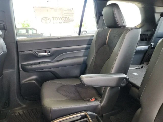 New 2026 Cement Toyota MAX Platinum image 19