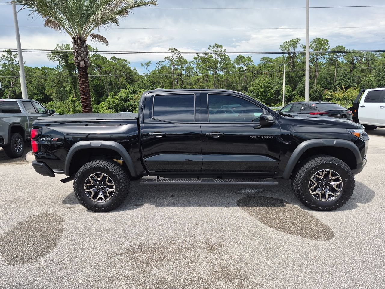 Used 2025 Black Chevrolet ZR2 image 9